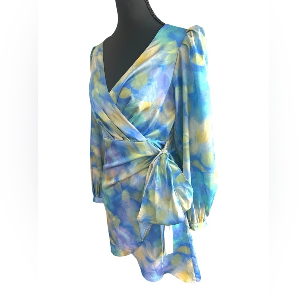 NWT Badgley Mischka Blue & Yellow Watercolor Long Sleeve Satiny Wrap Dress - Picture 4 of 10